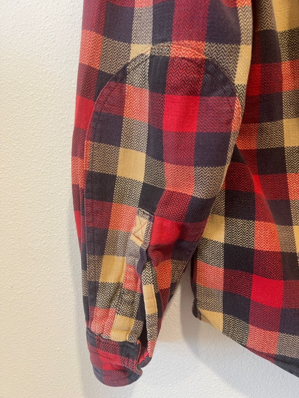 Woolrich Men’s Red Black Tan Plaid Button-Down Shirt/Overshirt Size L - Picture 6 of 6